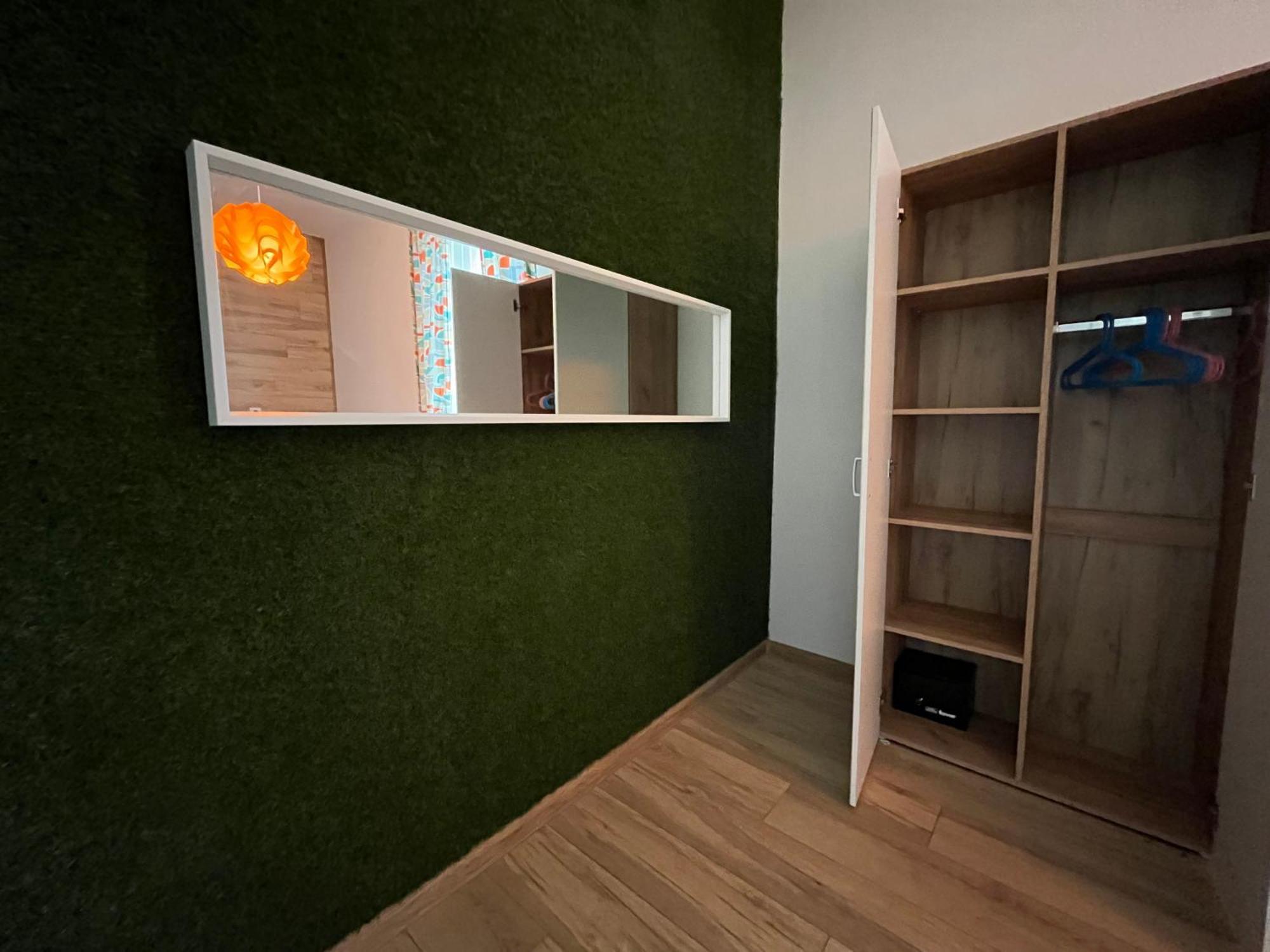 Apartments เตร็นชีน ภายนอก รูปภาพ